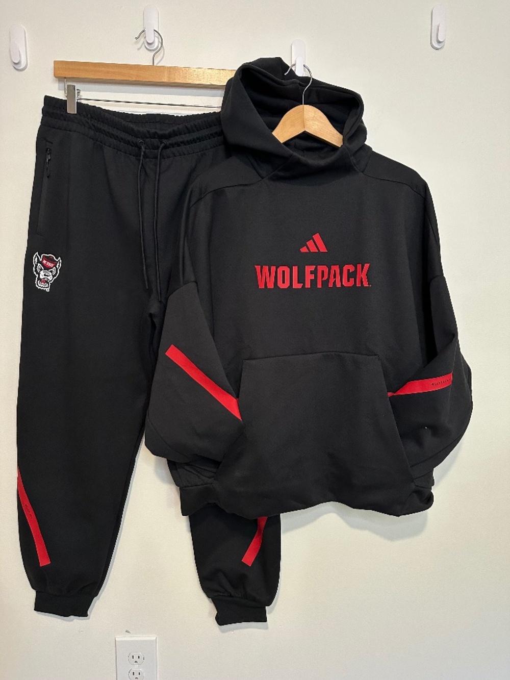 NC State Black and Red Wolfpack Adidas Sweatshirt Sweatpants Matching Set XL NWT